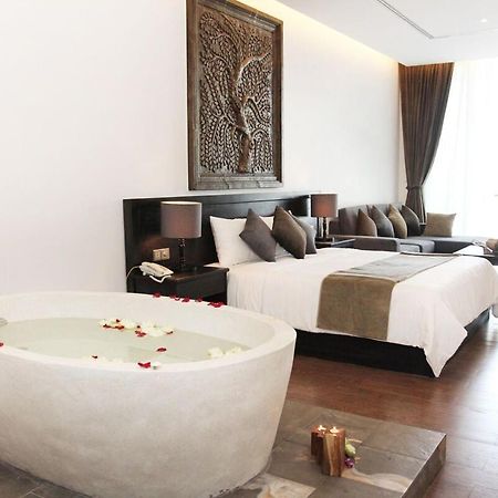 Blue Crystal Boutique Hotel Phnom Penh Exteriör bild