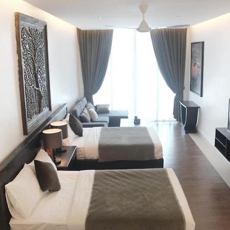 Blue Crystal Boutique Hotel Phnom Penh Exteriör bild